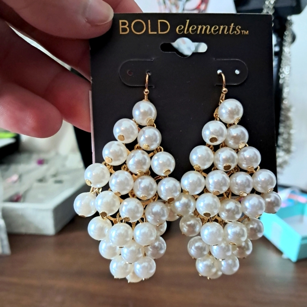 Bold Elements pearly dangling earrings
